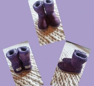 Uggs (Toddler Girls size 11)